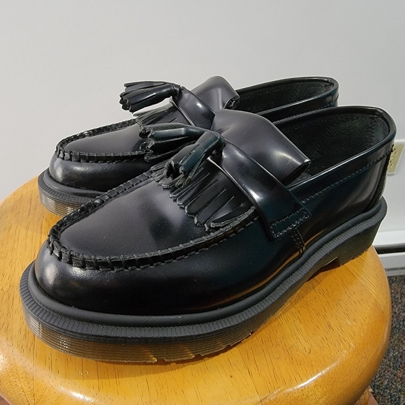 Dr. Martens Other - NEW Dr. Doc Martens Adrian Men's Black Leather Classic Tassle Loafers Size